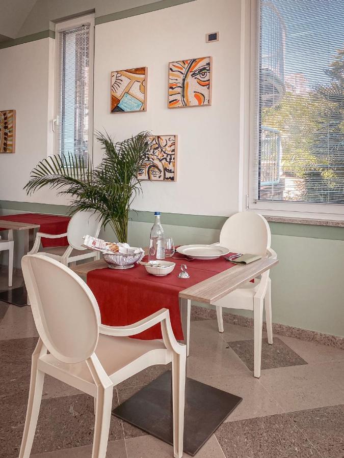 Mh Hotel Varazze Zewnętrze zdjęcie