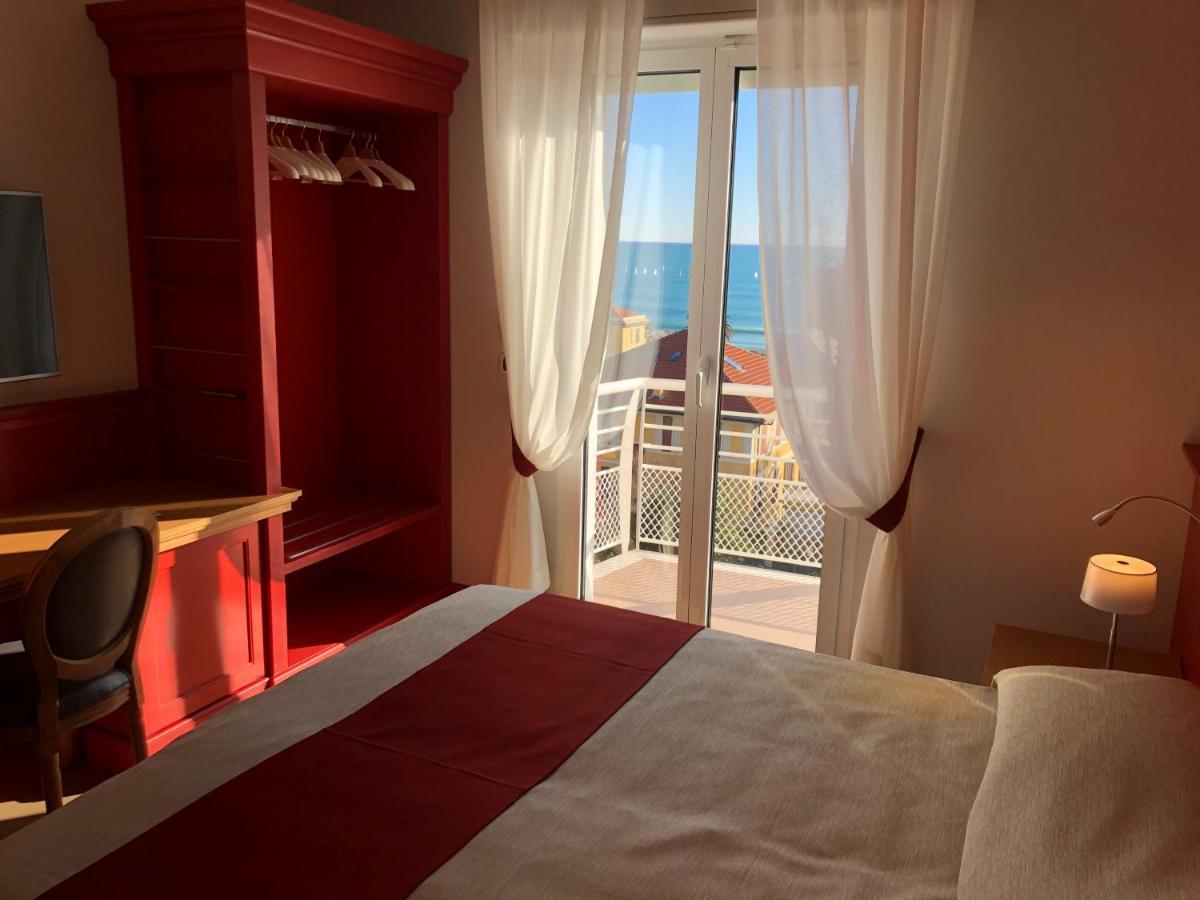 Mh Hotel Varazze Zewnętrze zdjęcie